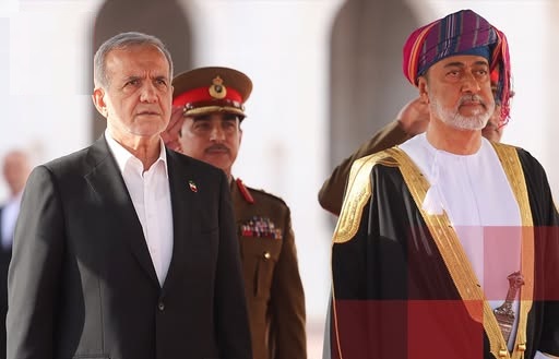 الرئيس الإيراني لسلطان عُمان: سنحقق في هجوم صلالة