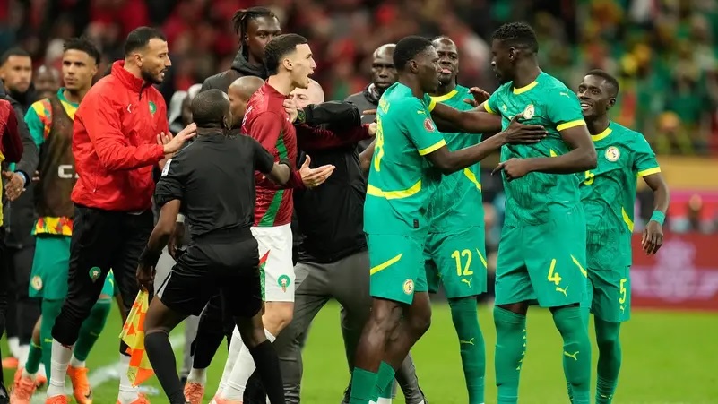 قرار منح كأس أفريقيا للمغرب سابقة خطيرة تهز عرش الكرة الأفريقية: عندما يُعاد كتابة التاريخ في قاعات المحاكم