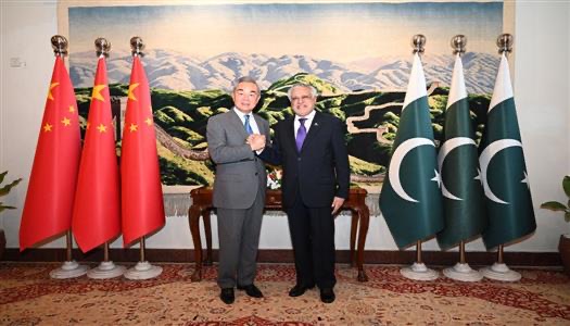 الصين وباكستان تطلقان مبادرة لوقف الحرب الأمريكية الإيرانية واستئناف محادثات السلام