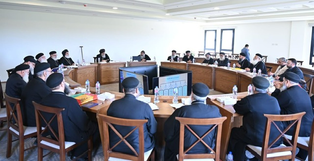 البابا تواضروس يواصل لقاءاته مع ممثلي المعاهد الكنسية لبحث تطوير التعليم اللاهوتي