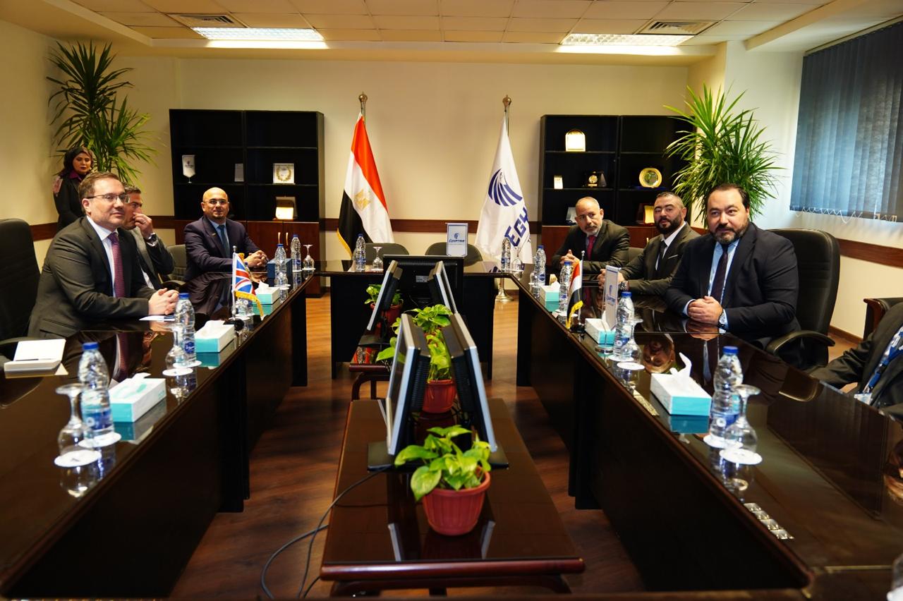 أكاديمية مصر للطيران للتدريب تستقبل سفير المملكة المتحدة بالقاهرة 