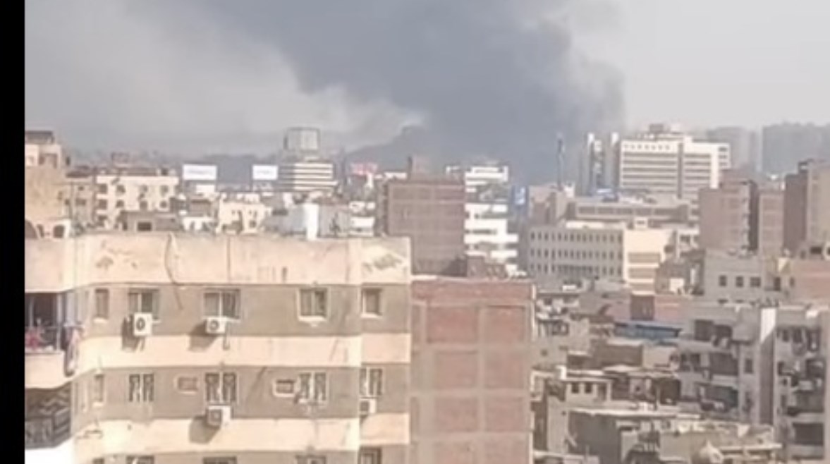 محافظ القاهرة : اخماد النيران فى حريق مخزن الخردة بمدينة نصر

