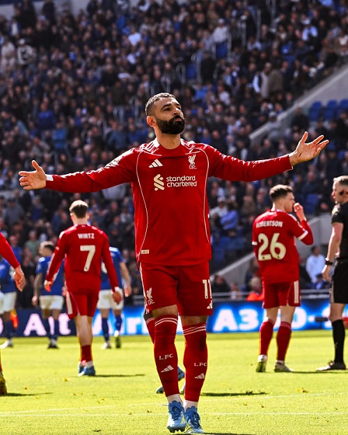 محمد صلاح يقود ليفربول للفوز على إيفرتون في الدوري الإنجليزي 