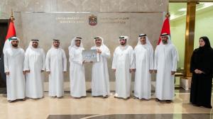 وزارة العدل والأرشيف الإماراتي يبحثان تنظيم العمل الأرشيفي