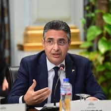 أهالي قنا لوزير التموين: اين منحة رمضان يا معالى الوزير وهذا ما يحدث فى منافذ الوزارة

