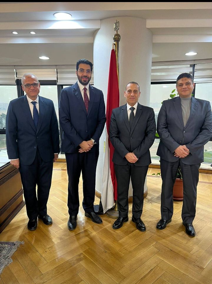 رئيس سلطة الطيران يكرّم الخبير الإقليمي لأمن الطيران بـ«الإيكاو» تقديرًا لجهوده في دعم منظومة الأمن الإقليمي

