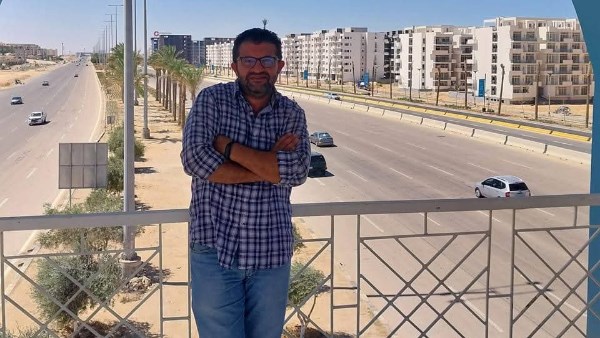 استشهاد مهندس مصري كبير وإصابة مصريين خلال إخلاء 