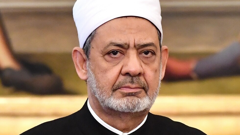 بتوجيهات الإمام الأكبر.. بيت الزكاة يقدم أكثر من 6 آلاف وجبة لإفطار الصائمين بالجامع الأزهر في يوم عرفة

