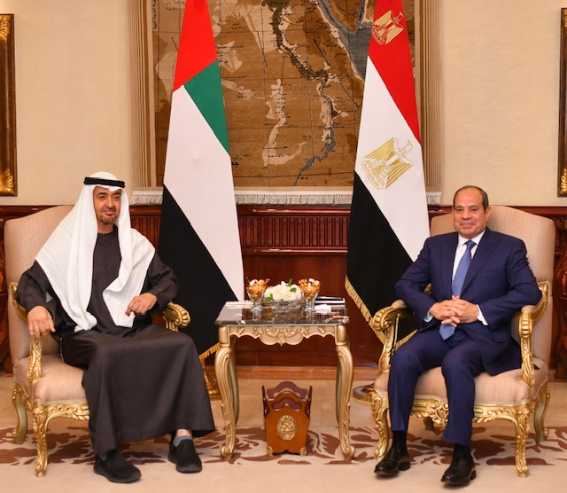 السيسي وبن زايد يبحثان تطورات المنطقة ويؤكدان وحدة الموقف المصري الإماراتي لدعم الأمن والاستقرار