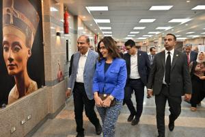 وزيرة الثقافة ومحافظ المنيا يتفقدان مشروعات تطوير مسرح قصر ثقافة المنيا وقصر ثقافة أبو قرقاص