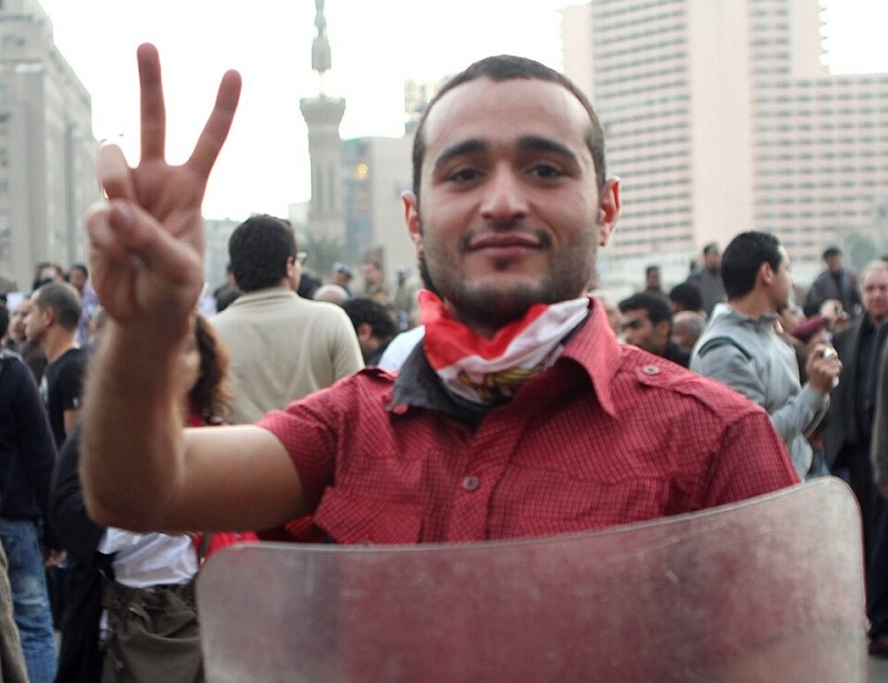 حبس أحمد دومة سنة بتهمة نشر أخبار كاذبة
