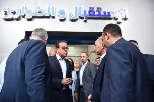 وزير الصحة يتفقد تطوير مستشفى أورام الإسماعيلية ويشيد بالخدمات.