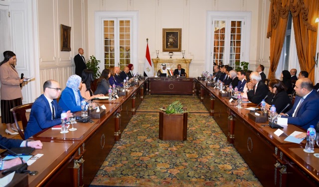 وزير الخارجية يبحث مع القطاع الخاص دعم توسع الشركات المصرية في أفريقيا