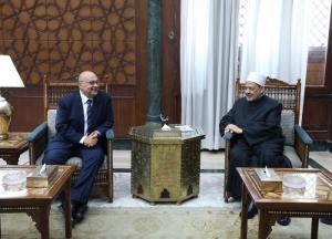 شيخ الأزهر يستقبل وفد نادي قضاة مصر .. والوفد يشكر فضيلته على افتتاح فرع للرواق الأزهري