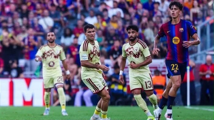 برشلونة يحسم كأس خوان جامبر على حساب الأهلي بهدفين مقابل هدف في كامب نو