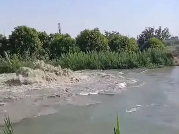 السيطرة على انفجار خط الغاز أسفل ترعة الإسماعيلية.. وإيقاف عدد من مآخذ مياه الشرب احترازيًا