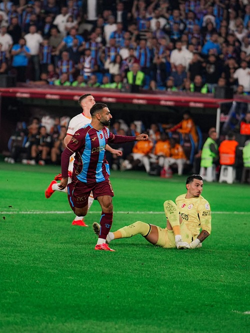   هاتريك محمد صلاح يقود طرابزون سبور لاكتساح جالطة سراي