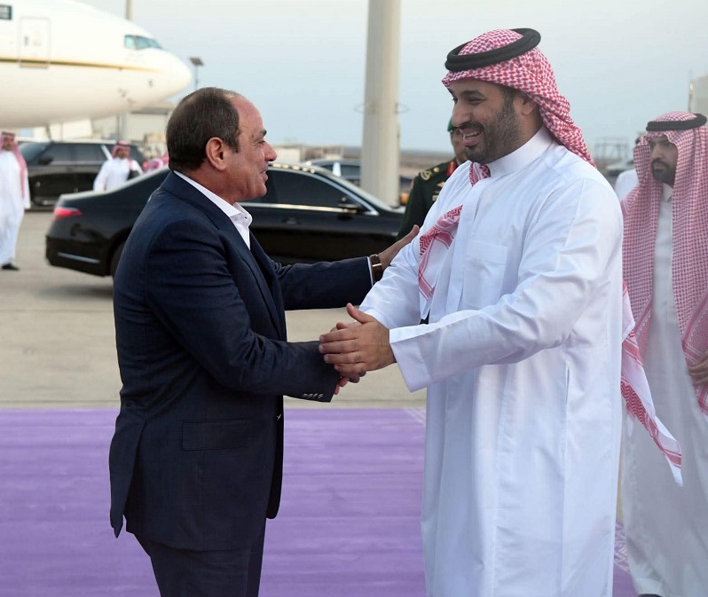 ولي العهد السعودي يزور مصر غدا لبحث تأمين باب المندب