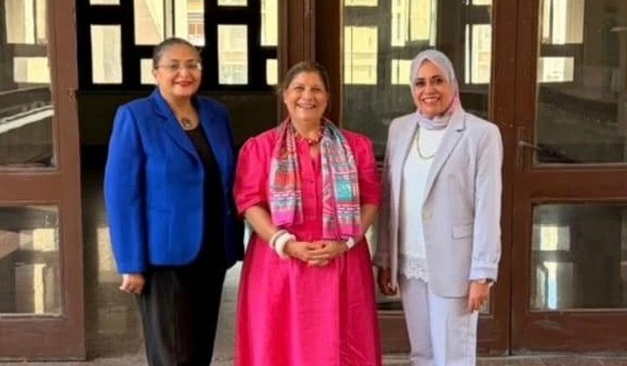 سفيرة البرتغال تبحث مع عميدة ألسن عين شمس دعم تعليم اللغة البرتغالية وتوسيع التعاون