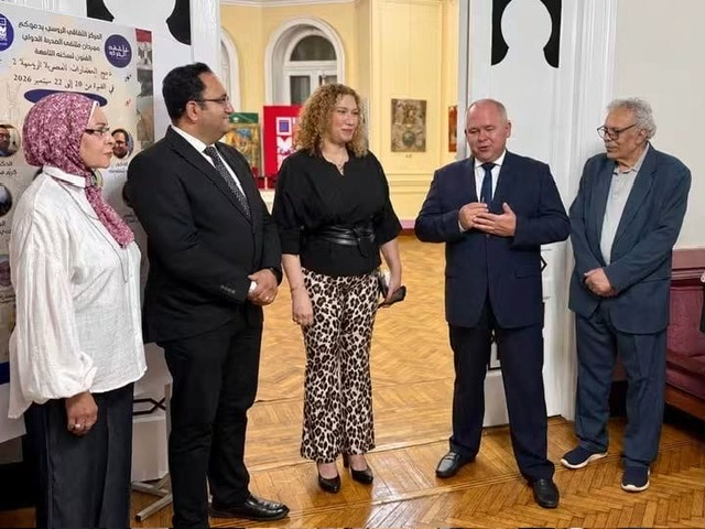 زايتشيكوف يفتتح معرض